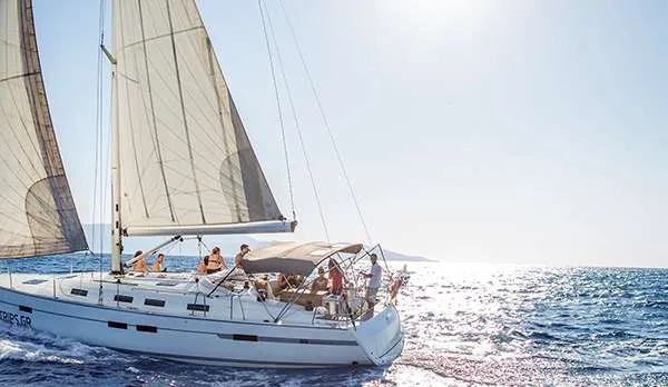 SAILING TO DIA